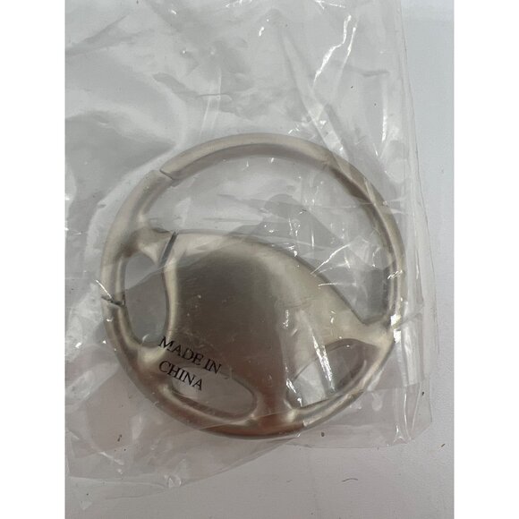 Silver Steering Wheel Keychain Durable Metal Novelty Design For Car Enthusiasts - Picture 3 of 4